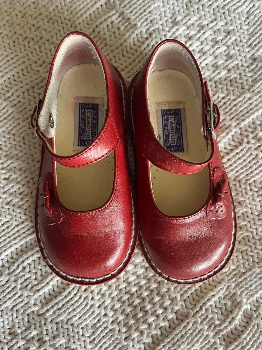L'AMOUR Mary Jane Flat in Red